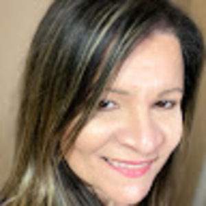 Meet your Posher, Aida